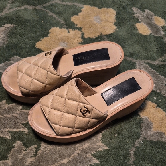 CHANEL Shoes - CHANEL Cream Quilted Mules